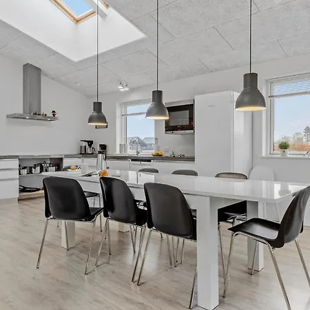 Gorgeous In With Wifi *